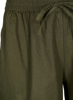 Zizzi Losse shorts in katoenmix met linnen, Forest Night, Packshot image number 2