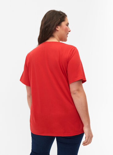 Zizzi FLASH - T-shirt met motief, High Risk Red, Model image number 1