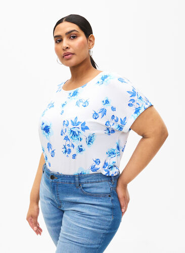 Zizzi Viscose blouse met korte mouwen en bloemen, White Blue AOP, Model image number 0