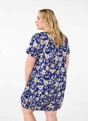 Zizzi Katoenen jurk met korte mouwen en bloemenprint, Blue W. Beige Flower, Model image number 1