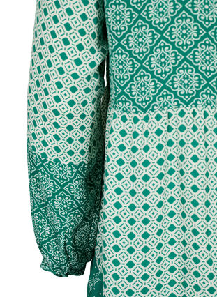 Zizzi A-vorm jurk met patronen en uitsnijdingen, Green AOP, Packshot image number 3
