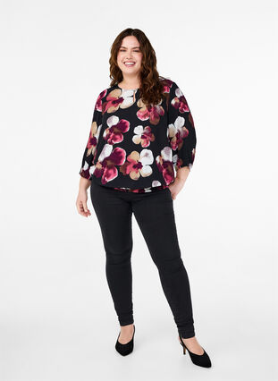 Zizzi Viscose blouse met print en smok, Black Pink FlowerAOP, Model image number 2