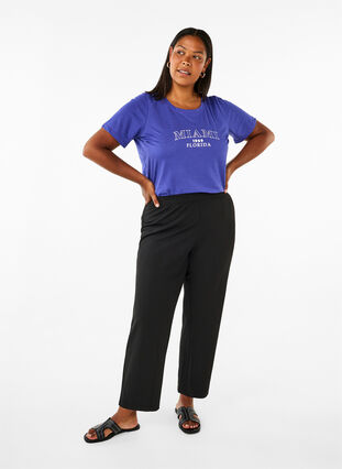 Zizzi FLASH - T-shirt met motief, Royal Blue Miami, Model image number 2