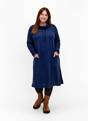 Zizzi Jersey-jurk met hoge hals en zakken, Dress Blues Mel., Model image number 2