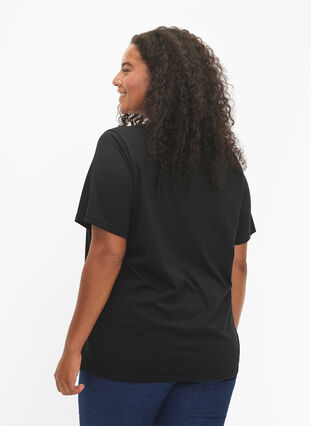 Zizzi FLASH - T-shirt met motief, Black Be Kind, Model image number 1