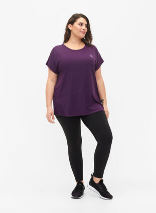Zizzi Trainings T-shirt met korte mouwen, Purple Pennant, Model image number 2