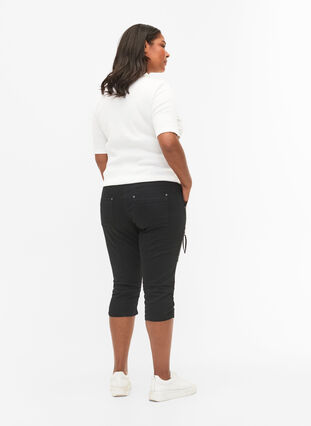 Zizzi Slim fit capri jeans met zakken, Black, Model image number 2