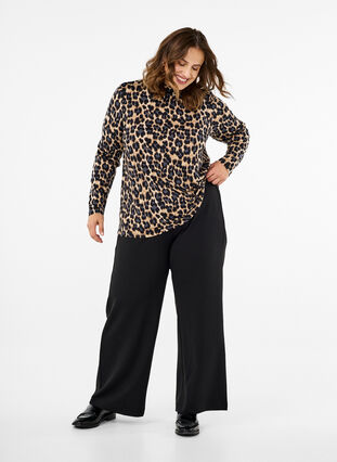 Zizzi FLASH - Blouse met lange mouwen en col, Leopard Print , Model image number 2