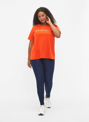 Zizzi FLASH - T-shirt met motief, Orange.com, Model image number 2