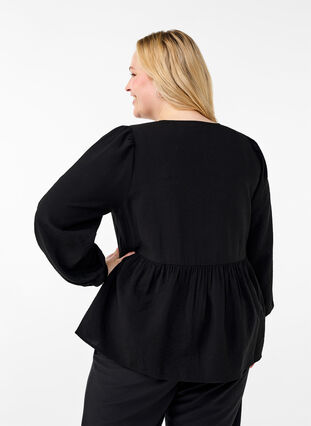 Zizzi Viscose blouse met strikjes en lange mouwen, Black White Bow, Model image number 1