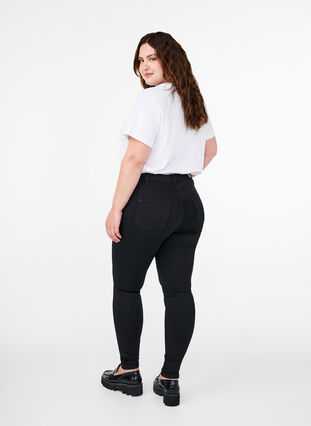 Zizzi Stay black Amy jeans met hoge taille, Black, Model image number 1