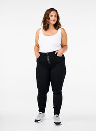 High-waisted Amy jeans met knoopsluiting, Black, Model