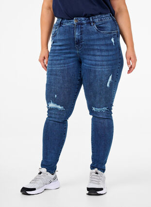 Zizzi Superslanke Amy jeans met slijtagedetails, Blue Denim, Model image number 2