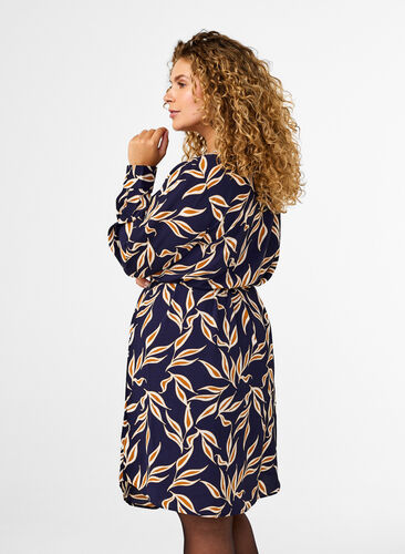 Zizzi Jurk met lange mouwen en trekkoord, Ev. Blue w. Leaf AOP, Model image number 1