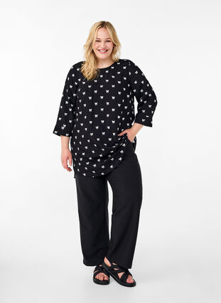 Zizzi Tuniek met strikjes en 3/4 mouwen, Black White Bow, Model image number 3