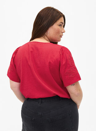 Zizzi Viscose blouse met korte mouwen en borduursel, Tango Red, Model image number 1