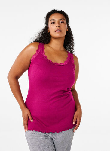 Zizzi Top with lace trim, Raspberry Radiance, Model image number 0