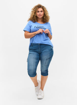 Zizzi Slim fit capri jeans met zakken, Light blue denim, Model image number 4