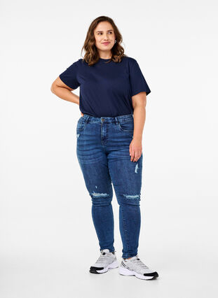 Zizzi Superslanke Amy jeans met slijtagedetails, Blue Denim, Model image number 0