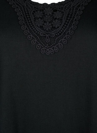 Zizzi Mouwloos top met kant, Black, Packshot image number 2