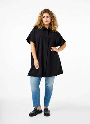 Zizzi Lang shirt van viscose met korte mouwen, Black, Model image number 2