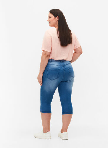 Zizzi High waist Amy capri jeans met super slim fit, Light Blue Denim, Model image number 1