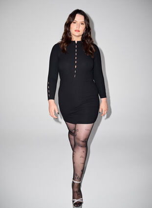 Zizzi Aansluitende jurk met opengewerkte details, Black, Image image number 1