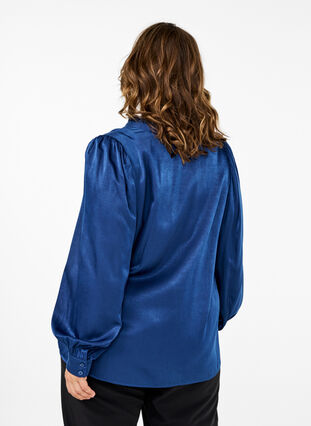 Zizzi Blouse met lange mouwen, ruches en V-hals, Estate Blue, Model image number 1