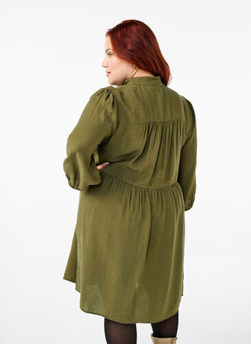 Zizzi Knielange jurk met borduursel en 3/4 mouwen, Winter Moss, Model image number 1