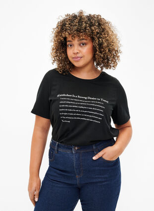 Zizzi FLASH - T-shirt met motief, Black Wanderlust, Model image number 0