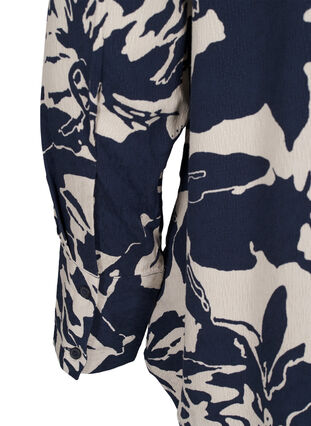 Zizzi Shirt met lange mouwen, print en V-hals, Navy Blazer AOP, Packshot image number 2