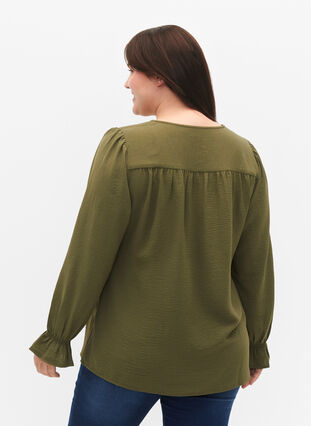 Zizzi V-hals blouse met lange mouw, Kalamata, Model image number 1