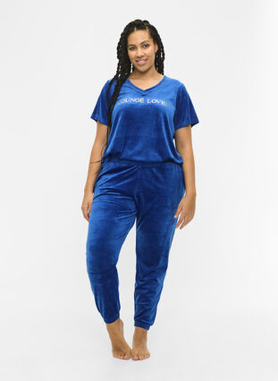 Zizzi Velours T-shirt met v-hals, Monaco Blue, Model image number 3