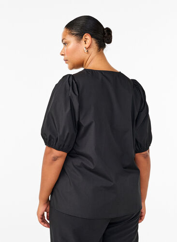 Zizzi Blouse met korte mouwen en kant detail, Black, Model image number 1