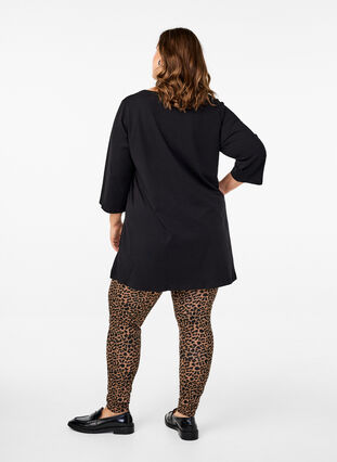 Zizzi Viscose leggings met luipaardprint, DARK LEO AOP, Model image number 1