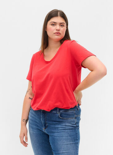 Zizzi Basic t-shirt in effen kleur met katoen, Hibiscus, Model image number 0