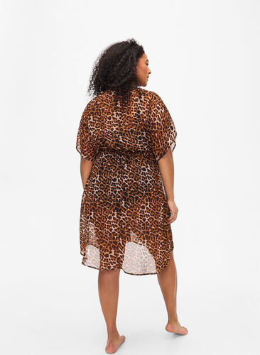 Zizzi Strand kimono met print., Leopard, Model image number 1