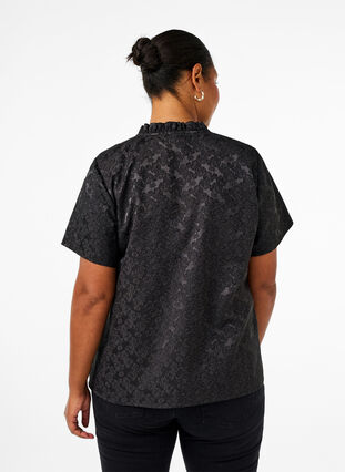 Zizzi Jacquard blouse met korte mouwen en strikjes, Black, Model image number 1