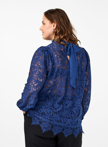 Zizzi Kanten blouse met strikdetail, Estate Blue, Model image number 1