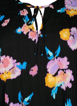 Zizzi Jurk met korte pofmouwen en bloemenprint, Black w. flower AOP, Packshot image number 2