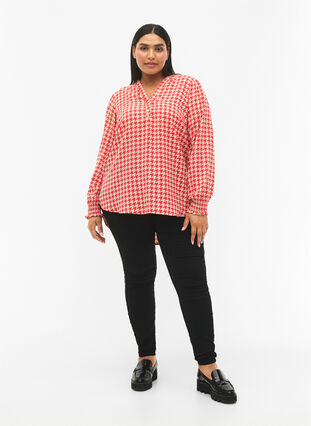 Zizzi Blouse met smok en V-halslijn, Raspb. Houndsthooth, Model image number 2