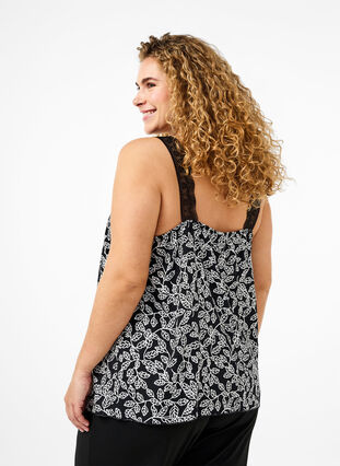 Zizzi Kanten topje van viscose, Black w. Wh.Leaf AOP, Model image number 1