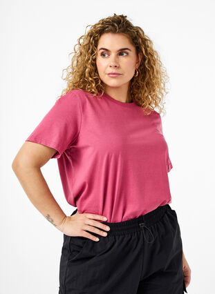 Zizzi Basic katoenen T-shirt met ronde hals, Malaga, Model image number 0