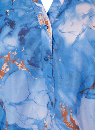Zizzi Viscose blouse met marmerprint en korte mouwen, Palace Blue AOP, Packshot image number 2