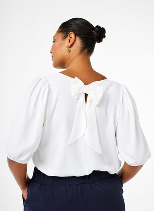 Zizzi Blouse met korte mouwen en een strik op de rug, Bright White, Model image number 1