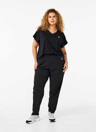 Zizzi Lichte trainingsbroek met zakken, Black, Model image number 3