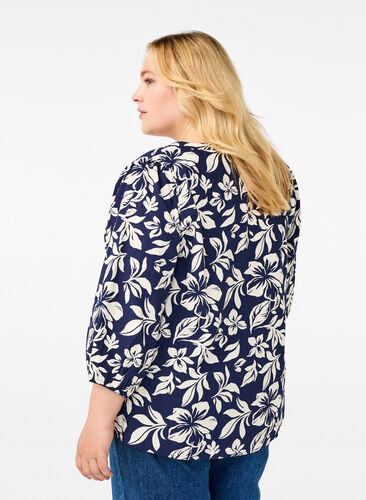 Zizzi Katoenen blouse met 3/4 mouwen en print, Naval Academy Flower, Model image number 1