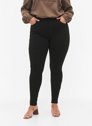 Zizzi Stay black Amy jeans met hoge taille, Black, Model image number 3