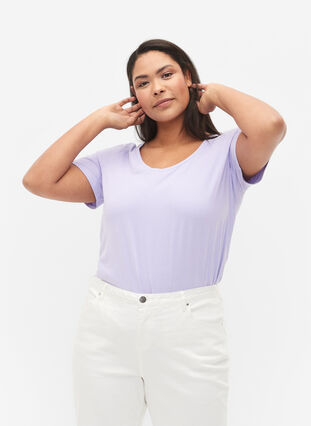 Zizzi Basic t-shirt in effen kleur met katoen, Lavender, Model image number 0