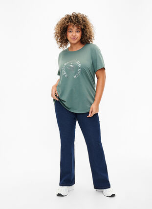 Zizzi FLASH - T-shirt met motief, Balsam Green Star, Model image number 2